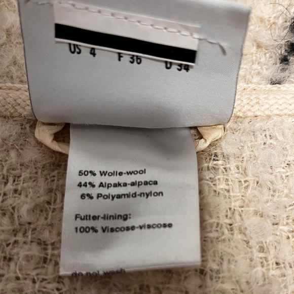 AKRIS PUNTO- Cream Checkered wool poncho Size: 4 - Picture 7 of 7